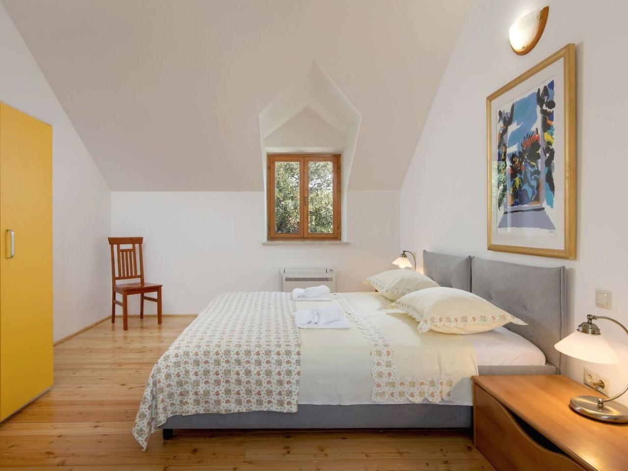 Villa Dubrava Tranquil Retreat Nestled In An Olive Grove For Serene Escapes Pucisca Eksteriør bilde