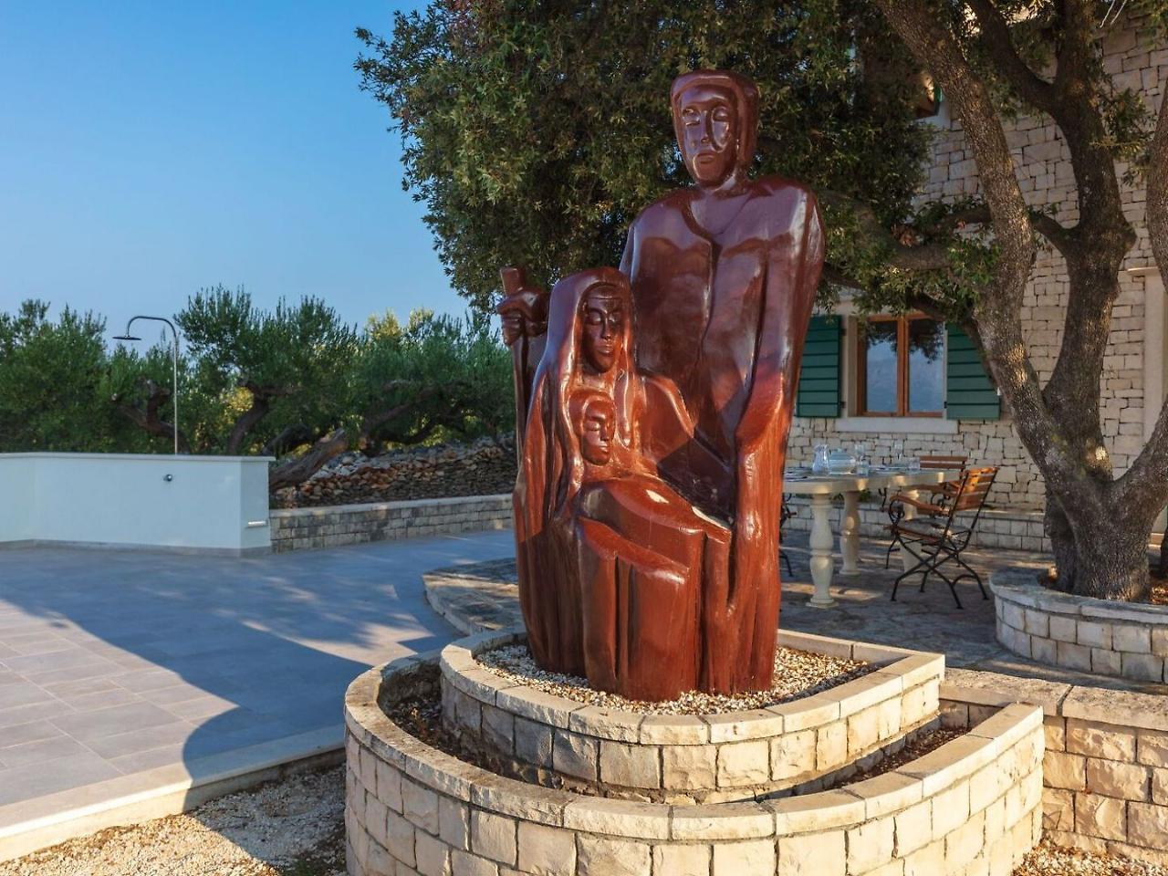 Villa Dubrava Tranquil Retreat Nestled In An Olive Grove For Serene Escapes Pucisca Eksteriør bilde